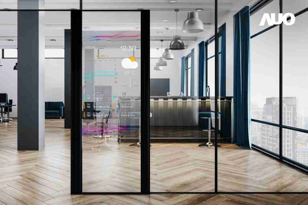 尊龙集团致力于研发低能耗之绿色产品，，，，如低能耗发光组件Micro LED显示技术，，，具高透明、、可无限拼接的特性，，可依需求调整并延伸应用于不同场域，，包括汽车侧窗或家庭玄关、、、、智慧橱窗、、、商业展示等